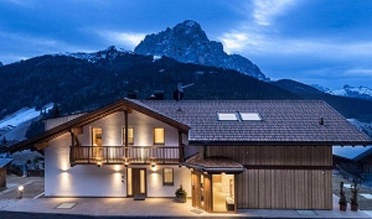 Villa Solinda App Rossini Selva di Val Gardena Exterior foto