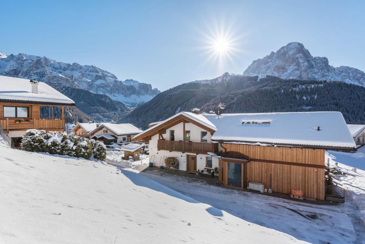Villa Solinda App Rossini Selva di Val Gardena Exterior foto